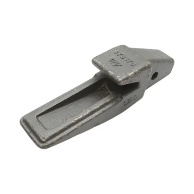 Adattatore per denti della benna dell'escavatore Caterpillar J300 codice OEM 9J8929