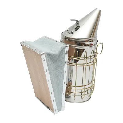 Affumicatore per api in acciaio inox con cilindro, scudo termico e soffietto in pelle, 190 mm. - immagine 3