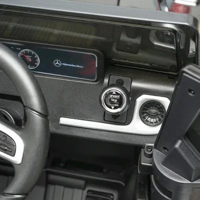 Auto elettrica con batteria 6V/7Ah e telecomando per bambini Mercedes G500 JJ2077 nera con sedile in pelle - immagine 3