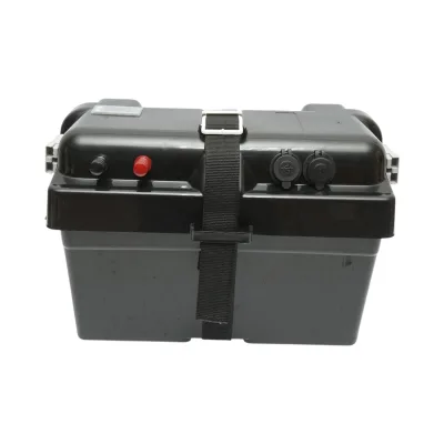 Cassetta per batteria auto 12V con voltmetro DC 6–30V, interruttore di alimentazione 100A, presa accendisigari, display LCD, 2 porte USB, 350 × 180 × 200 mm. - immagine 3