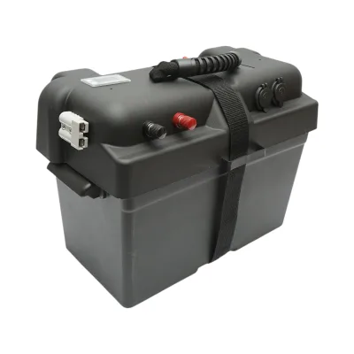 Cassetta per batteria auto 12V con voltmetro DC 6–30V, interruttore di alimentazione 100A, presa accendisigari, display LCD, 2 porte USB, 360 × 180 × 235 mm. - immagine 5