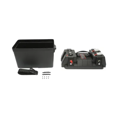 Cassetta per batteria auto 12V con voltmetro DC 6–36V, interruttore di circuito 16A, presa accendisigari, display LCD, 2 porte USB, 340 × 195 × 200 mm. - immagine 3