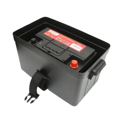 Cassetta per batteria auto 12V con voltmetro DC 6–36V, interruttore di circuito 16A, presa accendisigari, display LCD, 2 porte USB, 340 × 195 × 200 mm. - immagine 4