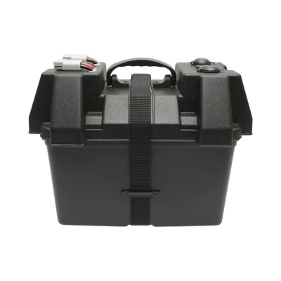 Cassetta per batteria auto 12V con voltmetro DC 6–36V, interruttore di circuito 16A, presa accendisigari, display LCD, 2 porte USB, 340 × 195 × 200 mm. - immagine 6
