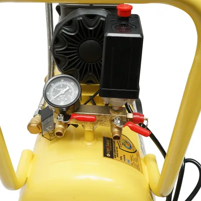 Compressore d'aria silenzioso oil-free da 30 litri, potenza motore 1,5 kW/2 CV, pressione massima 8 bar, volume di aspirazione aria 130 l/min Crownman - immagine 6
