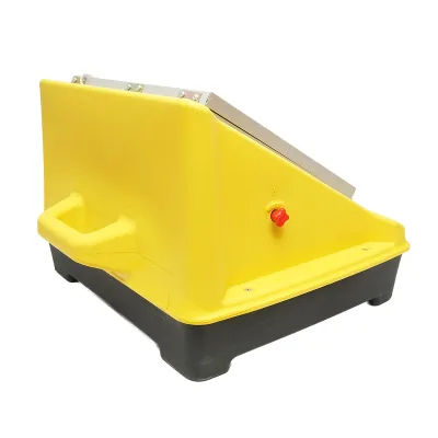 Elettrificatore per recinzioni elettriche 10 Joule con pannello solare 25W e batteria 12V/25Ah Breckner Germany - immagine 10