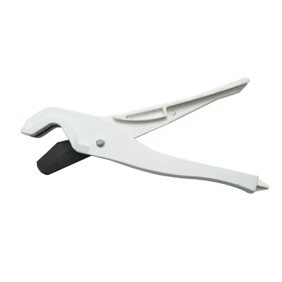 Forbici per il taglio di tubi in PVC con diametro da 16 a 32 mm
