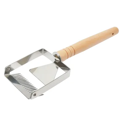 Forchetta per disopercolare, decapsulare miele in acciaio inox con manico in legno.