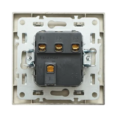Interruttore triplo da incasso nero 220V, 10AX, ABS 80x80mm - immagine 4