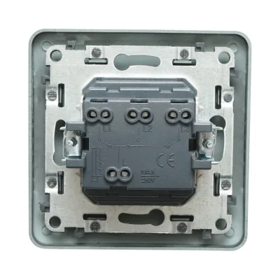 Interruttore triplo da incasso nero 220V, 10AX, PC 80x80mm - immagine 3