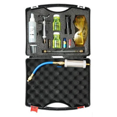 Kit per l'ispezione di impianti di climatizzazione con soluzione di contrasto e lampada UV. - immagine 3