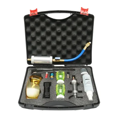 Kit per l'ispezione di impianti di climatizzazione con soluzione di contrasto e lampada UV.