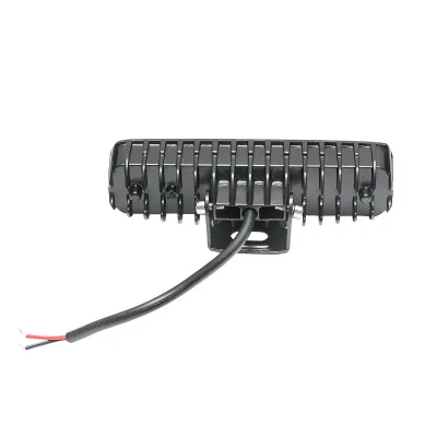 Lampada a barra con 6 LED 10-60V 18W fascio luminoso 60 gradi tipo flood 160x43x42mm Breckner Germany - immagine 2