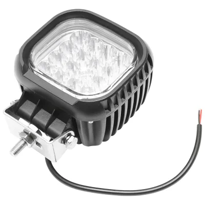 Lampada con 15 LED 10-30V 48W, angolo del fascio 30 gradi, tipo spot Breckner Germany - immagine 3