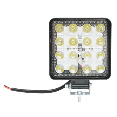 Lampada con 16 LED, 10-30V, 48W, angolo di radiazione 30°, tipo spot, 108x108x57mm