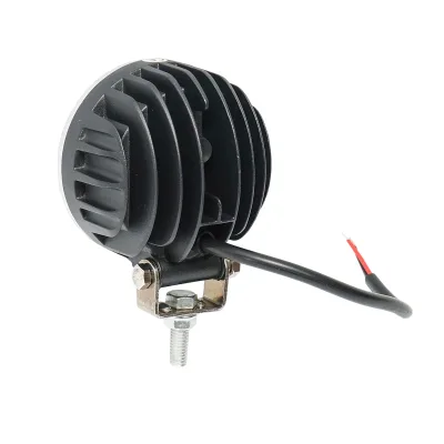 Lampada con 4 LED, 10-30V, 12W, angolo di radiazione 60° - immagine 3