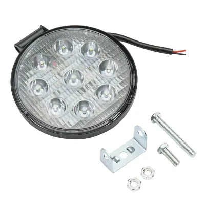Lampada con 9 LED, 10-60V, 27W, angolo di radiazione 60°, tipo flood, 6000K, 107x107x51mm, IP67. - immagine 3
