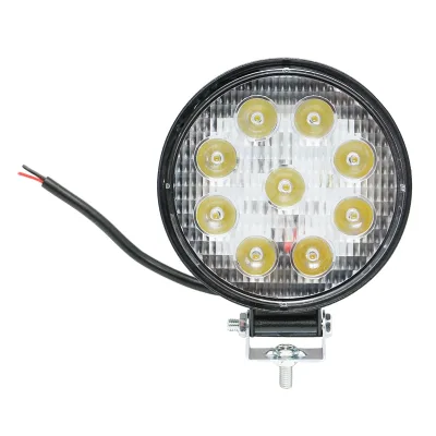 Lampada con 9 LED, 10-60V, 27W, angolo di radiazione 60°, tipo flood, 6000K, 107x107x51mm, IP67.