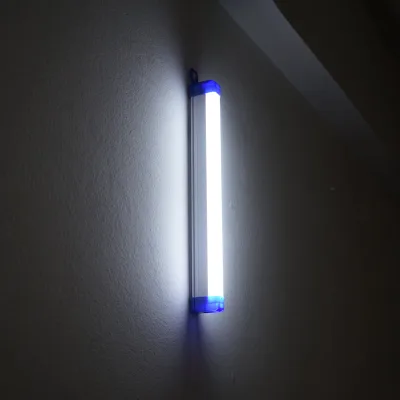 Lampada LED 60W, 6500K con impugnatura magnetica e batteria ricaricabile 3600mAh 520x23x38mm IP20 - immagine 3