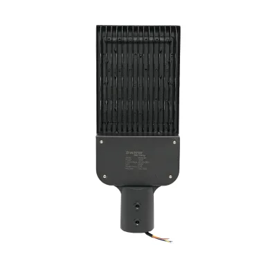Lampada per illuminazione stradale a LED 100W, 220V, IP65, 6500K con montaggio su palo - immagine 4