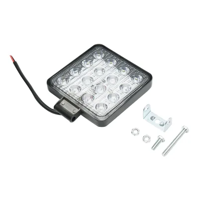 Lampada quadrata con 16 LED, 10-60V, 48W, angolo di radiazione 60°. - immagine 3