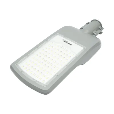 Lampada stradale a LED 200W, IP65, 6500K con pannello solare e batteria 36Ah con attacco a palo - immagine 4