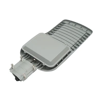 Lampada stradale a LED 200W, IP65, 6500K con pannello solare e batteria 36Ah con attacco a palo - immagine 5