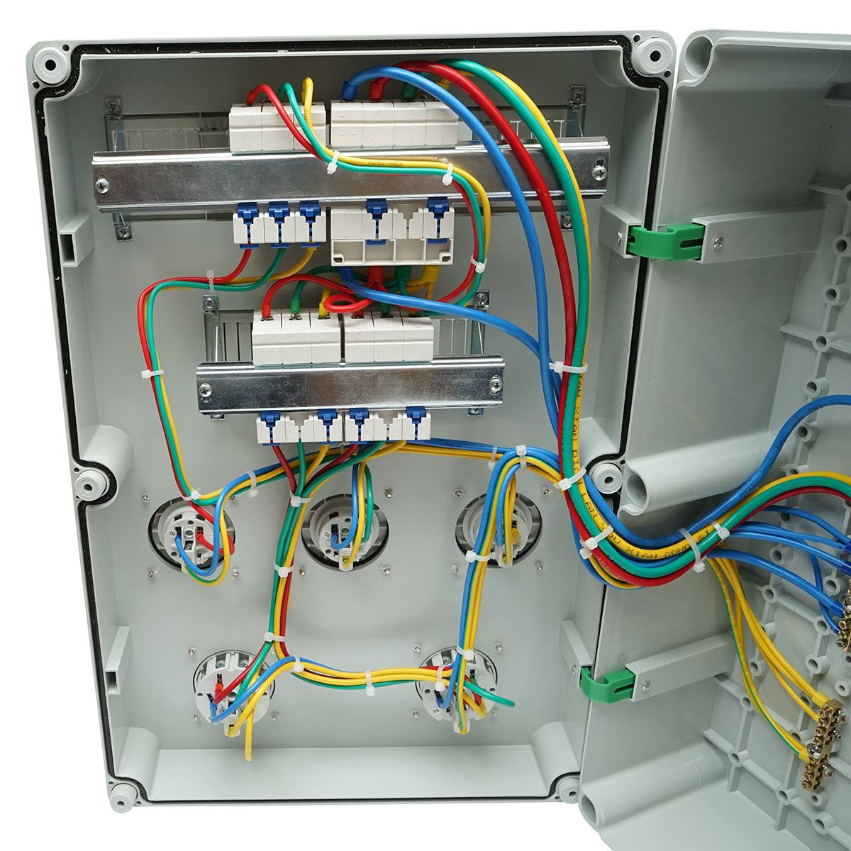 Pannello gruppo prese organizzazione cantiere 2x415V/32A, 3x250V/16A, 18 moduli 540x360x180mm IP67 SUNTREE - immagine 5