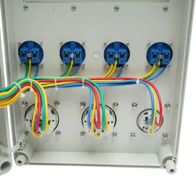 Pannello gruppo prese organizzazione cantiere 4x230V/16A, 2x400V/32A, 1x250V/16A, 12 moduli 400x300x186mm IP44/IP67 SUNTREE - immagine 5