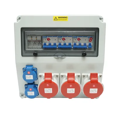 Pannello gruppo prese per organizzazione cantiere 2x230V/16A, 3x415V/16A, 330x330x170mm IP44/IP67 SUNTREE