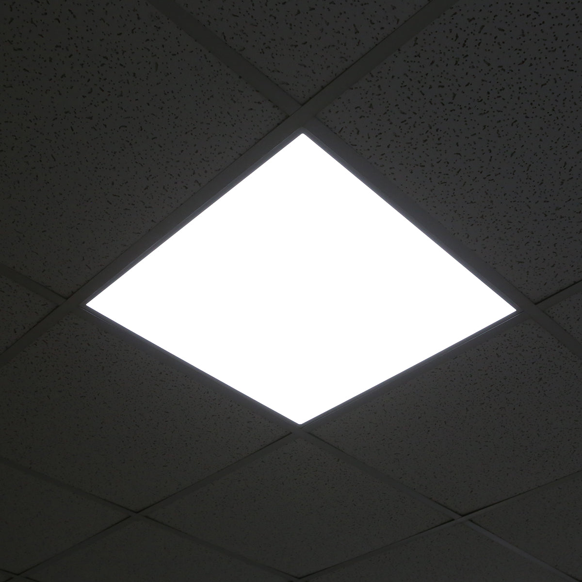 Pannello LED sottile 36W, 220V, 6000K, 4320LM per controsoffitto a cassettoni 595x595x10mm Breckner Germany - immagine 3