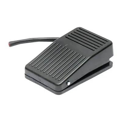 Pedale di comando con contatto elettrico – 250V / 10A