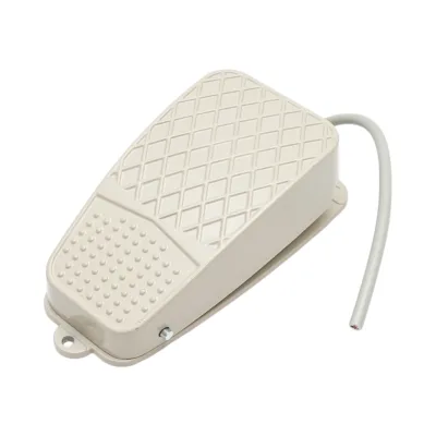 Pedale di comando con contatto elettrico – 250V / 5A Breckner Germany