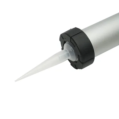 Pistola professionale in alluminio da 380 mm per silicone tipo salame Crownman - immagine 5