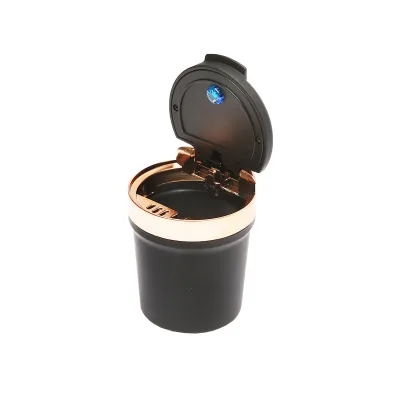 Posacenere universale per auto con fondo in ceramica nero-oro e luce LED blu - immagine 3