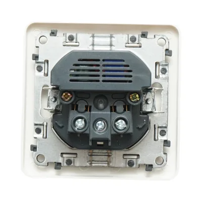 Presa schuko da incasso bianca 220V, 16A, 2xUSB 5V 2.1A, PC 80x80mm - immagine 3