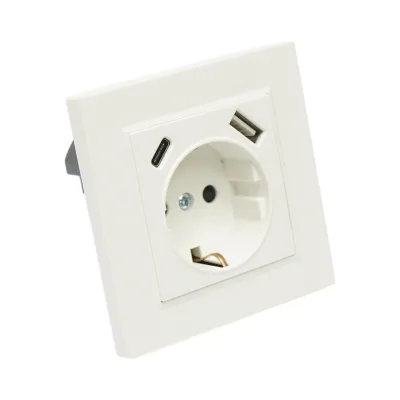 Presa Schuko da incasso bianca 220V, 16A, 2xUSB A+C 5V 2.1A, ABS 80x80mm - immagine 4
