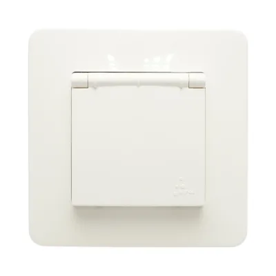 Presa schuko da incasso bianca 220V, 16A, PC con coperchio protettivo IP44 80x80mm - immagine 2