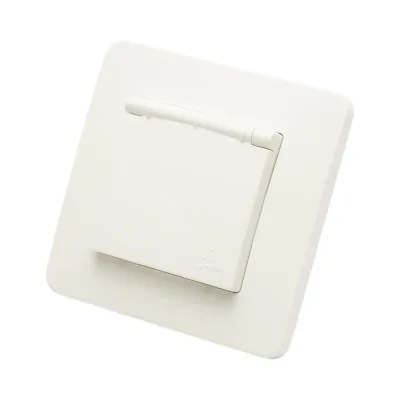 Presa schuko da incasso bianca 220V, 16A, PC con coperchio protettivo IP44 80x80mm