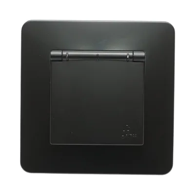 Presa schuko da incasso nera 220V, 16A, PC con coperchio protettivo IP44 80x80mm - immagine 2