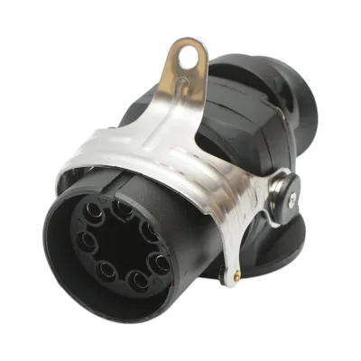 Presa universale per rimorchio a 7 pin 24 V codice OEM TM6009A Breckner Germany