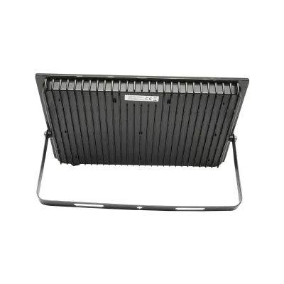 Proiettore LED 200W, 1800lm, 6400K, IP65 alimentazione 220V-240V - immagine 3