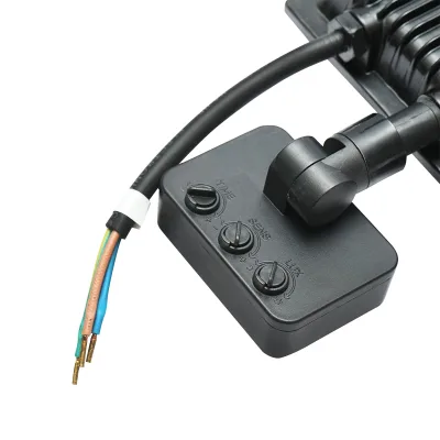 Proiettore led 30W, 2700lm, 6400K, IP44 alimentazione 220V-240V con sensore di movimento - immagine 6