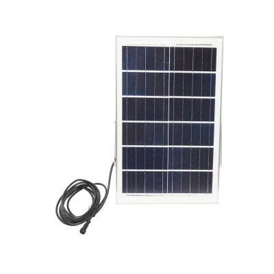 Proiettore LED 400W, 6500K con pannello solare 28W, telecomando e batteria 40Ah - immagine 4