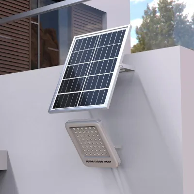 Proiettore LED da 100W con pannello solare policristallino da 12W, telecomando e batteria inclusa - immagine 3
