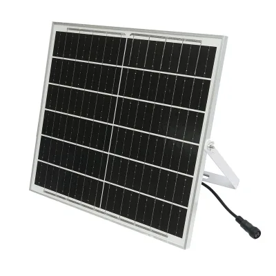 Proiettore LED da 150W con pannello solare monocristallino da 25W, telecomando e batteria inclusa - immagine 6