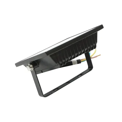 Proiettore LED da 20 W, 6400 K, 1800 lm, alimentazione 220-240 V, 110 x 90 x 26 mm, grado di protezione IP65. Breckner Germany - immagine 3