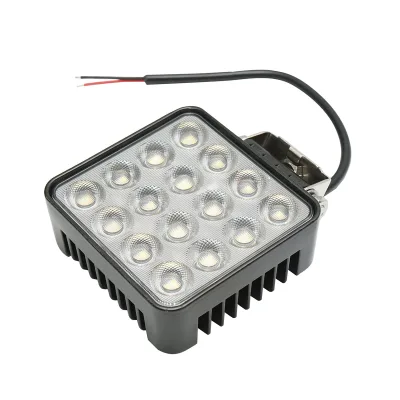 Proiettore LED quadrato 12-48V, 48W, 3000K, corpo in alluminio 110x110x45mm - immagine 4