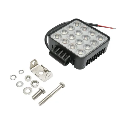 Proiettore LED quadrato 12-48V, 48W, 3000K, corpo in alluminio 110x110x45mm - immagine 2