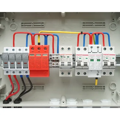 Quadro fusibili equipaggiato DC/AC 3–5 kW con protezione batterie 100 Ah per inverter ON/OFF Grid prosumer Breckner Germany - immagine 6